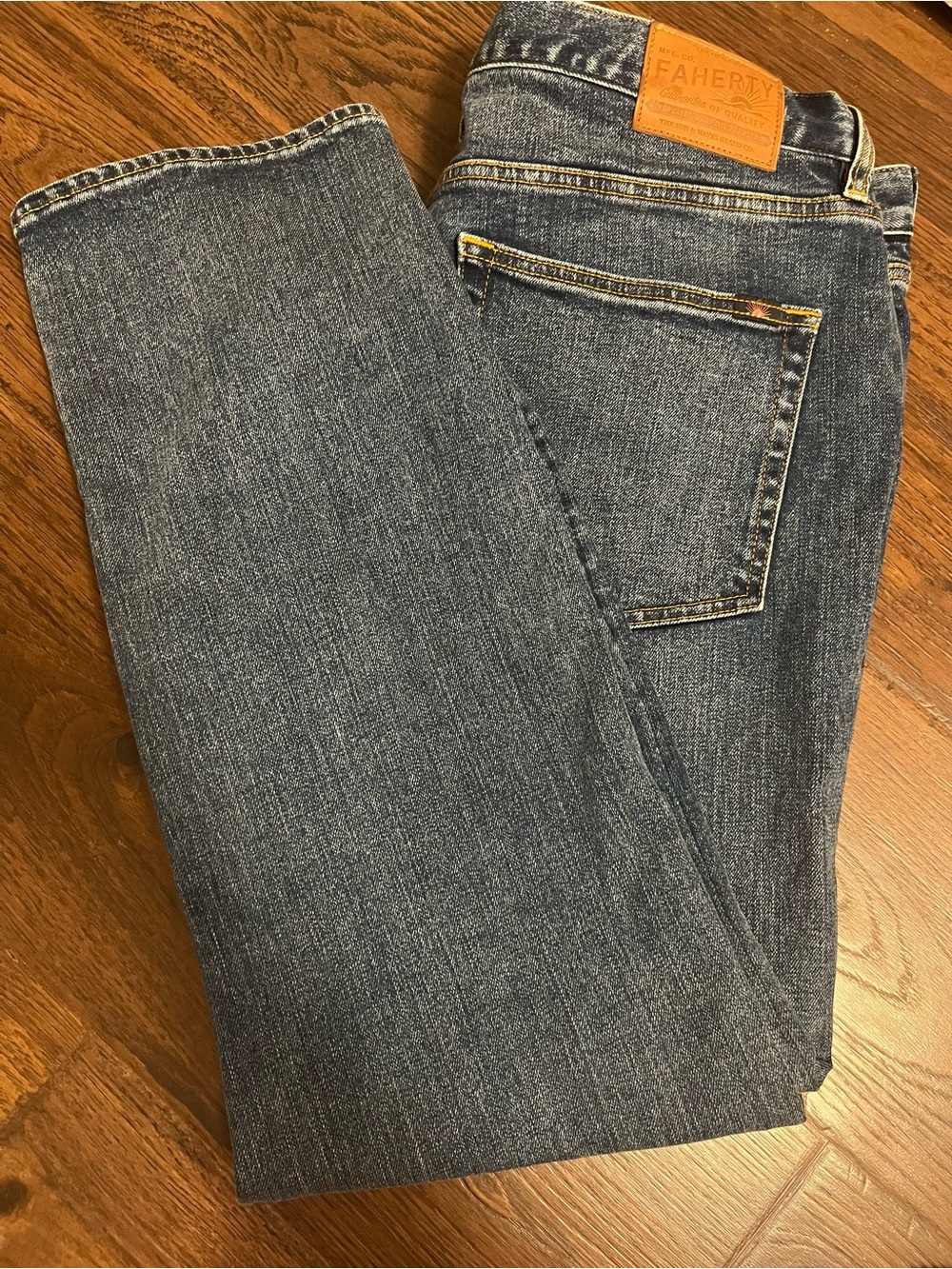 Faherty Brand Men's Straight Leg Jeans Size 38x30 Comfort Stretch
